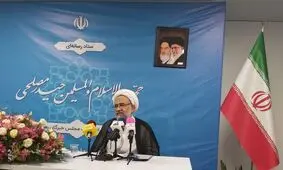 مشایی به احمدی نژاد می گفت وقتی با امام زمان در ارتباطی به ولی فقیه چه نیازی داری؟ / واردات لوازم آرایش توسط وزارت اطلاعات کذب محض است