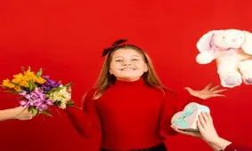 کادو برای روز دختر چه چیزی بخریم؟