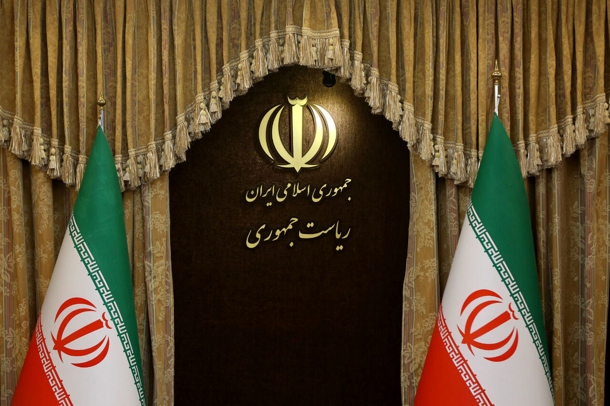 پاسخ دولت به نامزدهای انتخاباتی درباره اصلاح قیمت بنزین در آبان ۹۸/ شیوه برخورد با اغتشاش، جزء مسئولیتهای دولت نیست