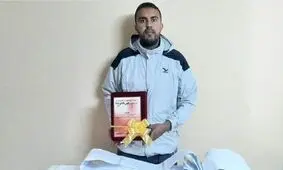نامه ۱۰۰ متری جوان بیکار به نخست وزیر تونس/ عکس