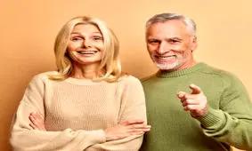 دلیلی که زن‌ها را زودتر از مردها پیر می‌کند