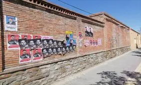 ادامه داستان تخریب آثار باستانی و هنری ایران؛ این بار با چسباندن پوستر انتخاباتی به بناهای تاریخی آذربایجان غربی