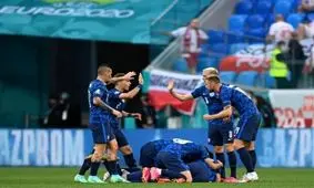 شکست لهستان مقابل اسلواکی با اشتباهات عجیب دروازه بان مطرح!