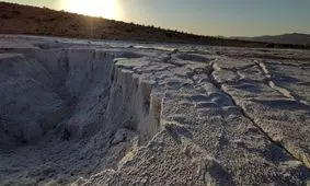 مهارلو، آلوده‌ ترین دریاچه فارس به دلیل ورود آالاینده‌ هاى متعدد/ کم شدن فاصله نشست‌ ها با روستاهای حاشیه دریاچه