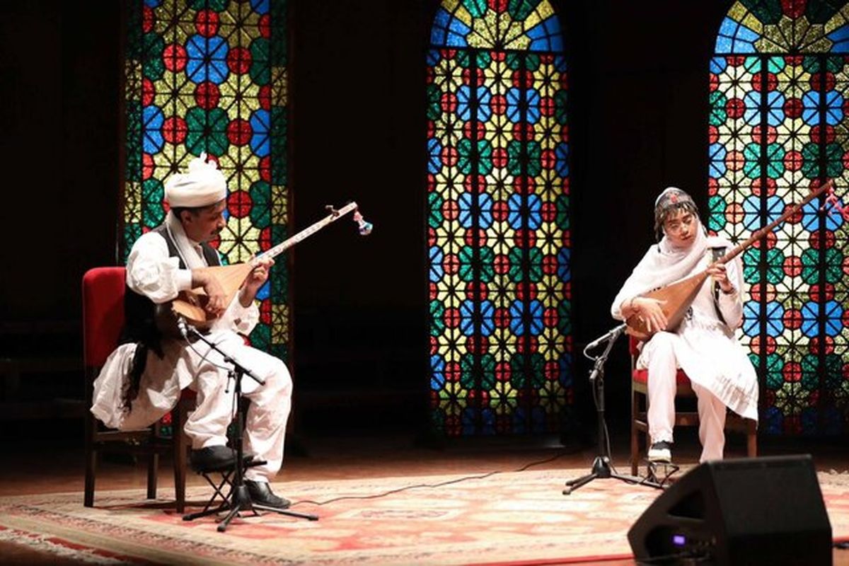 مظلومیت موسیقی نواحی در گفتوگو با عزیز تنها