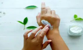 کرم مرطوب کننده خوب حتما این مشخصات را دارد