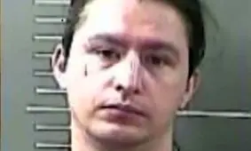 نبش قبر جنازه یک زن توسط پسر جوان