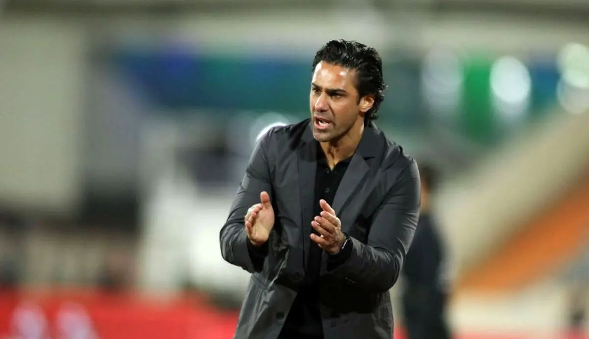 فرهاد مجیدی: سر تا پای استقلال را نابلدی و ناتوانی فرا گرفته/ چرا صندلی مدیریت را رها نمی کنید؟