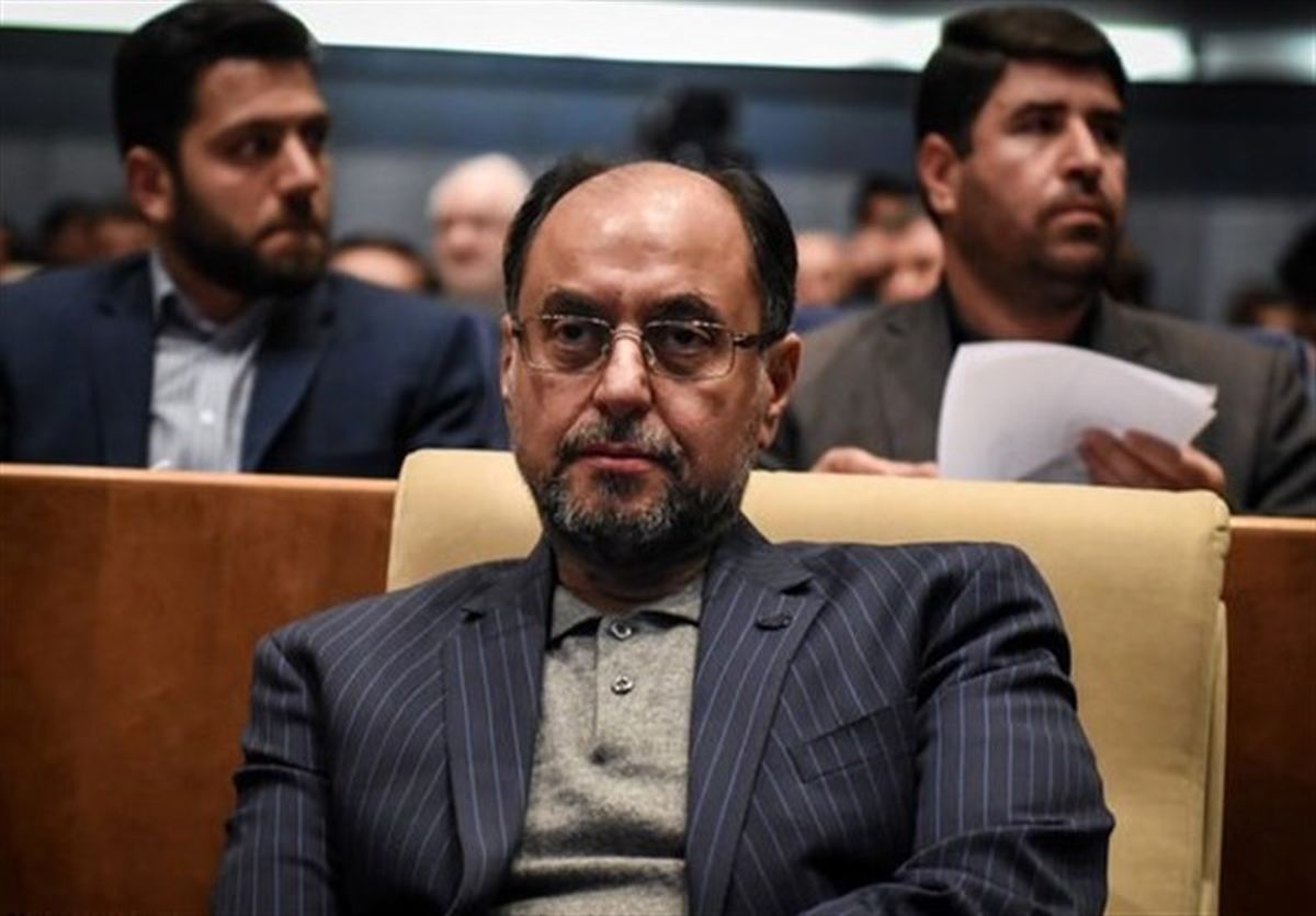 وحید حقانیان: حضور ۳ رقیب برای رئیسی، امداد الهی بود/ دانسته یا ندانسته خود را خرج انقلاب کردند