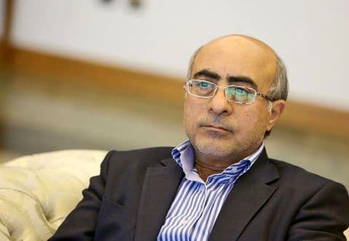 عبدالناصر همتی برکنار و کمیجانی رئیس کل بانک مرکزی شد/ همتی: تا تصمیم رئیسجمهور من رئیس هستم