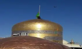 پرچم گنبد حرم امام رضا تعویض شد