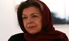 لیلی گلستان: بغض‌های نوجوانی‌ام به‌خاطرِ پدر بداخلاقم بود