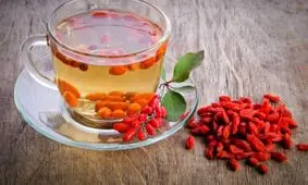 تهیه آب زرشک خانگی با طعم و رنگی متفاوت