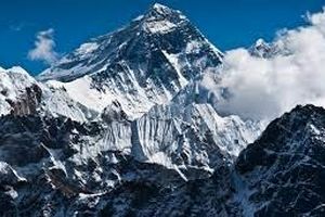 صعود نخستین نابینای آسیایی به قله اورست/ ویدئو