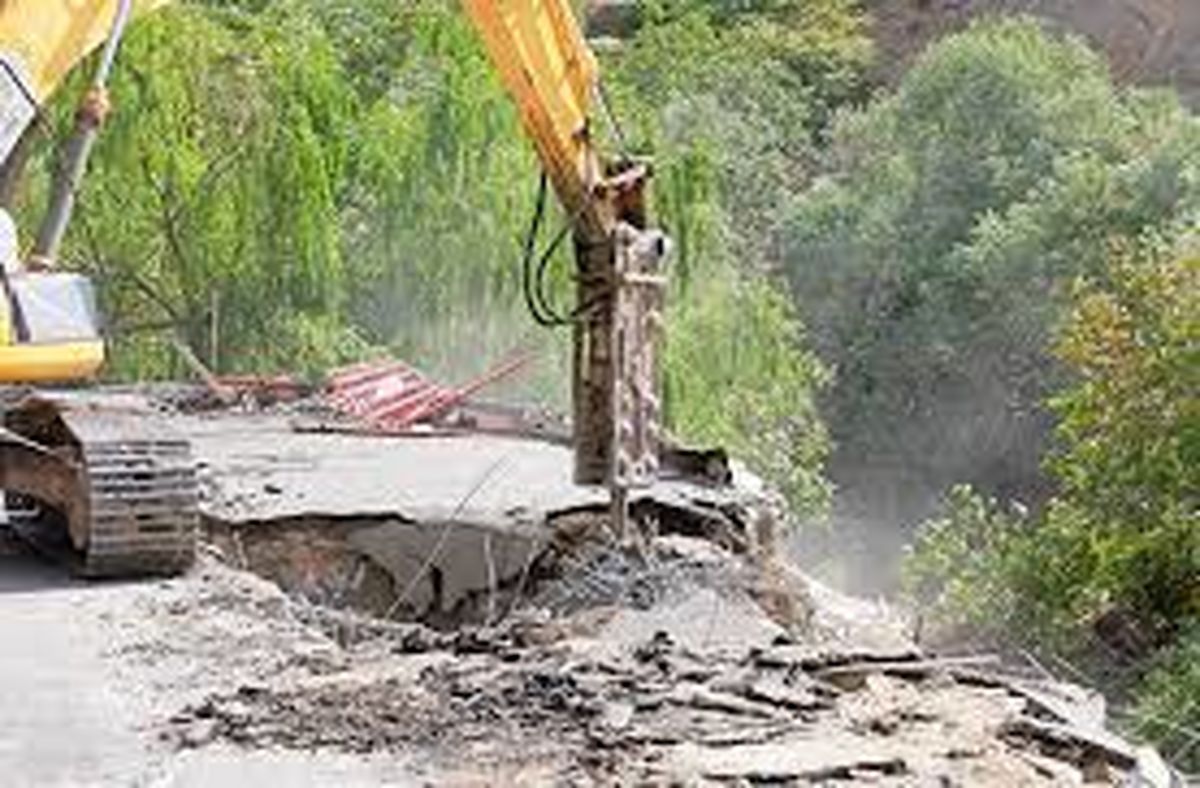ساخت و سازهای غیرمجاز حریم رودخانه کرج عامل اصلی آلودگی آب است