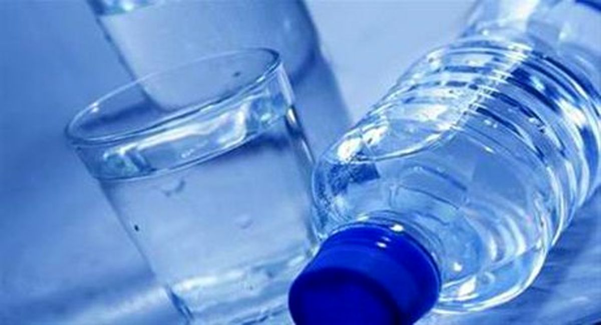 آب معدنی گران نمیشود/ دست پتروشیمی در جیب تولیدکنندگان
