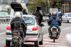 هیچ موتورسیکلتی بدون پلاک حق تردد ندارد/ برخورد پلیس با حرکات نمایشی موتورسواران