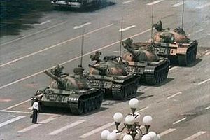 مردی که مقابل تانک‌ های میدان تیان‌ آن‌ من ایستاد چه سرنوشتی پیدا کرد؟