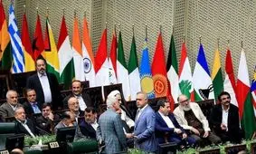 حضور هنرمندان در مراسم تحلیف