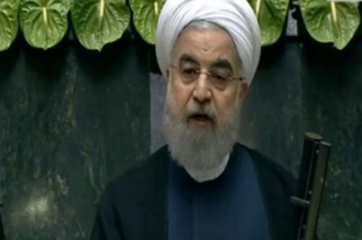 روحانی: آنها که قصد پاره کردن برجام را دارند بدانند طومار عمر سیاسی خود را پاره می‌کنند