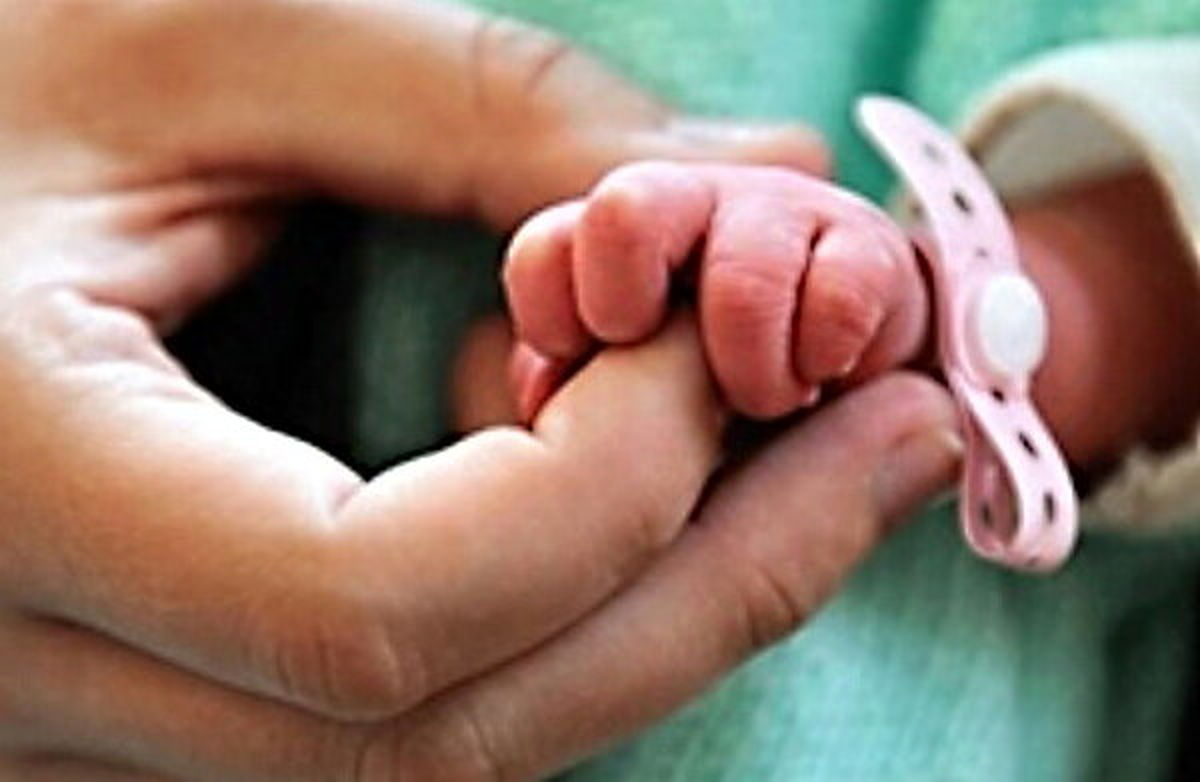 تولد نوزاد قزوینی در آمبولانس فوریت‌های پزشکی