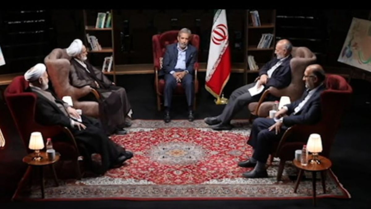 احمدی‌نژاد گفت می‌خواهم یک نفر را قربانی کنم/ روایتی از دعوای احمدی‌نژاد و لاریجانی در یکشنبه سیاه مجلس