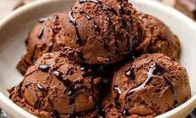 بچه‌ها می‌توانند روزانه چند بستنی بخورند؟