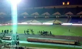 در دیدار استقلال - پدیده، برق ورزشگاه آزادی رفت