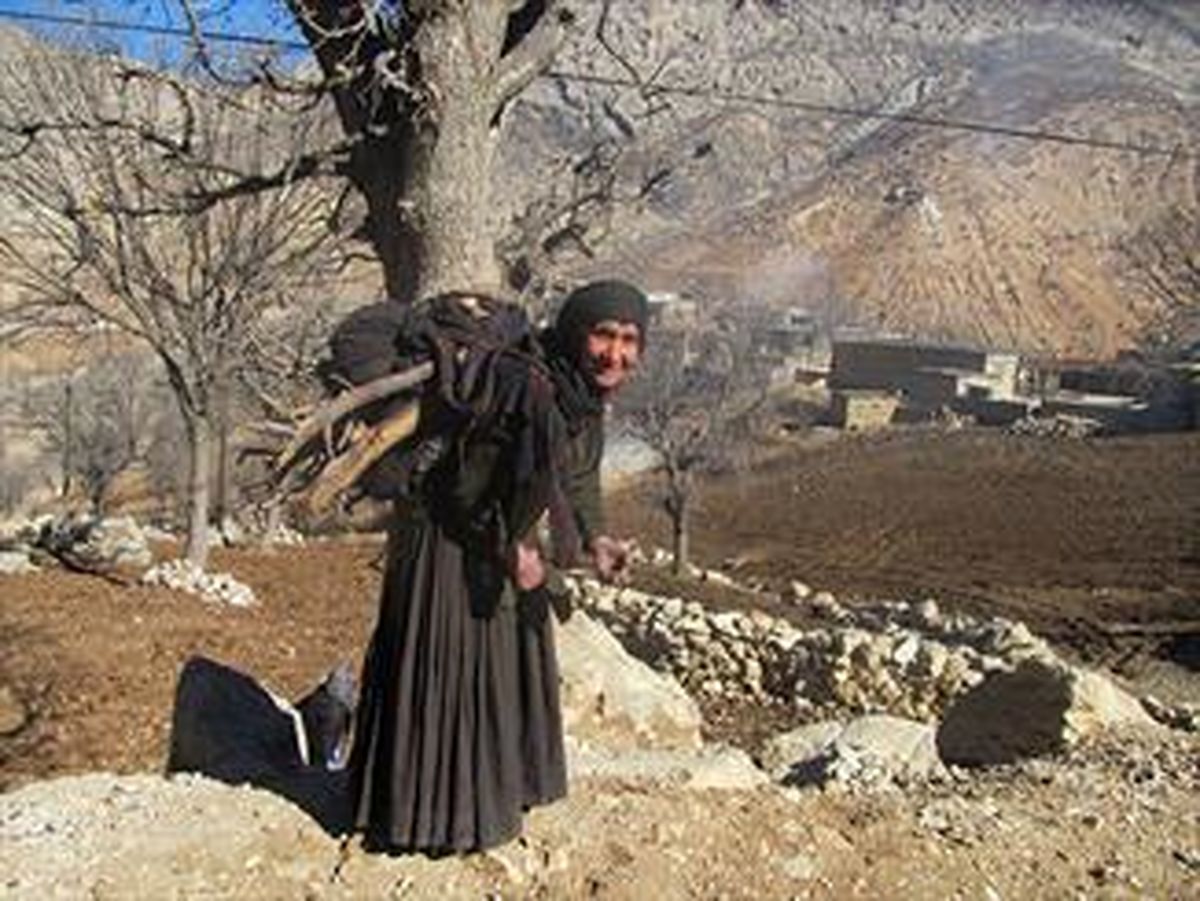 روستای ۱۵۰۰ نفری "بنستان" دنا محروم از امکانات و زیرساخت ها است