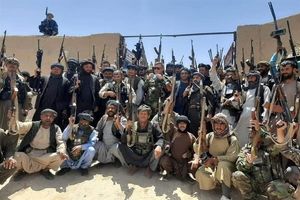 دولت افغانستان: بسیج‌ های مردمی هر قدر سلاح و تجهیزات بخواهند در اختیارشان قرار می‌ دهیم