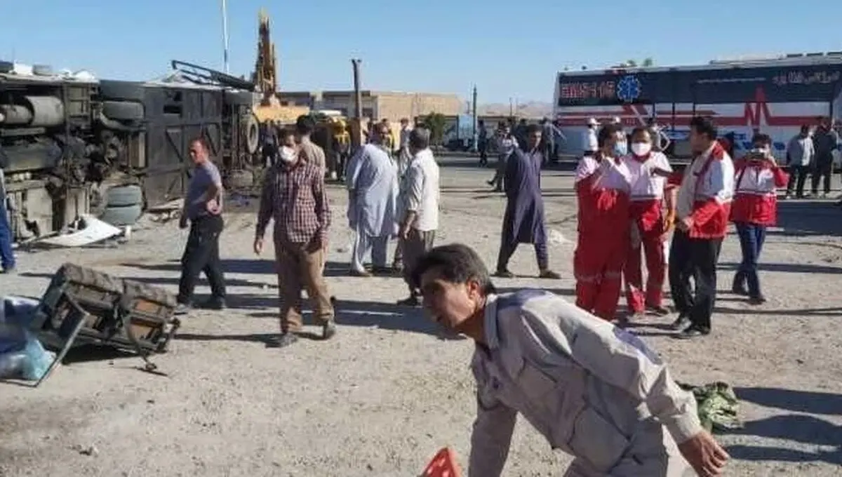 تصادف اتوبوس و تریلی در یزد با ۵ کشته و ۲۷ مصدوم