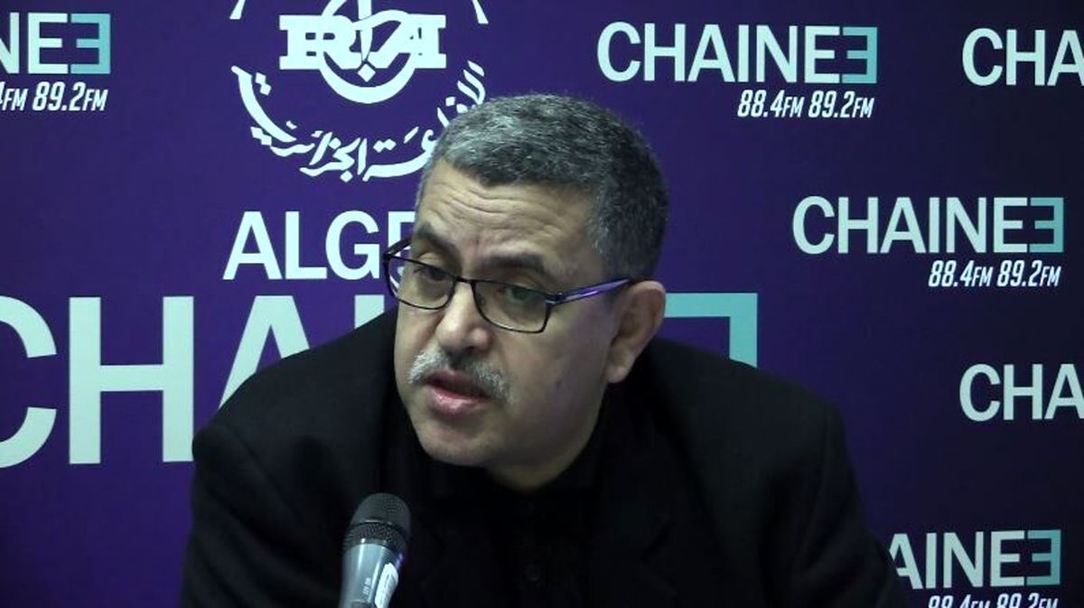 نخست وزیر الجزایر استعفا کرد