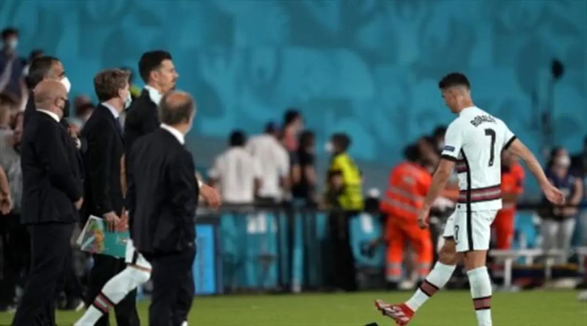 رونالدو باز هم هواداران پرتغال را خشمگین کرد/ عکس