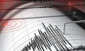 فیلم لحظه زلزله ۷.۳ ریشتری در ژاپن/ مردی در وان آب گرفتار شد