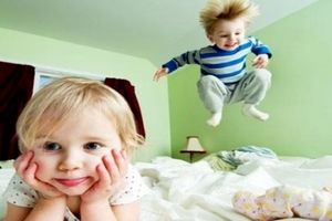 آشنایی با علائم و نشانه‌های بیش فعالی در کودکان و نوزادان