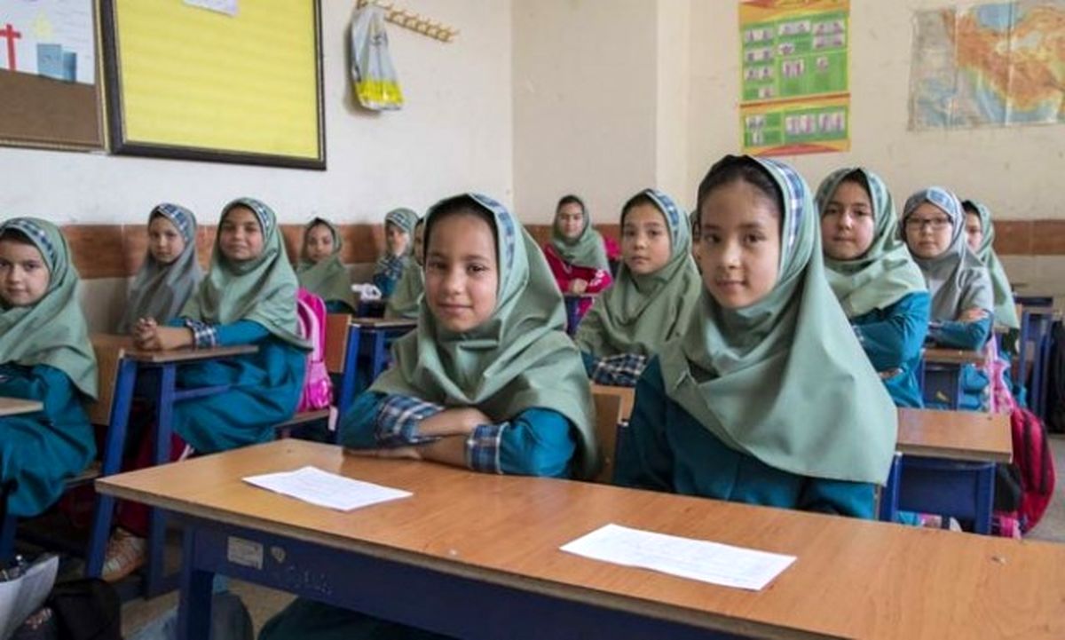 بهره مندی ۷۰۰۰ دانش آموز اتباع افغانستانی از امکانات آموزشی رفسنجان