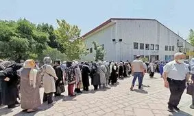 تعداد زیادی از بیماران کرونایی سالمند در صف‌های واکسیناسیون مبتلا شده‌اند