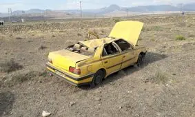 مصدومیت ۶ خانم بر اثر واژگونی خودرو در آستارا