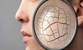 15 روش‌ جوانسازی پوست صورت در خانه/ چین و چروک‌ها را از بین ببریم