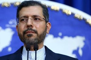ظریف واکسن کرونا نزده / واردات واکسن ادامه پیدا می‌کند / مجوز «اوفک» قابل استفاده نیست
