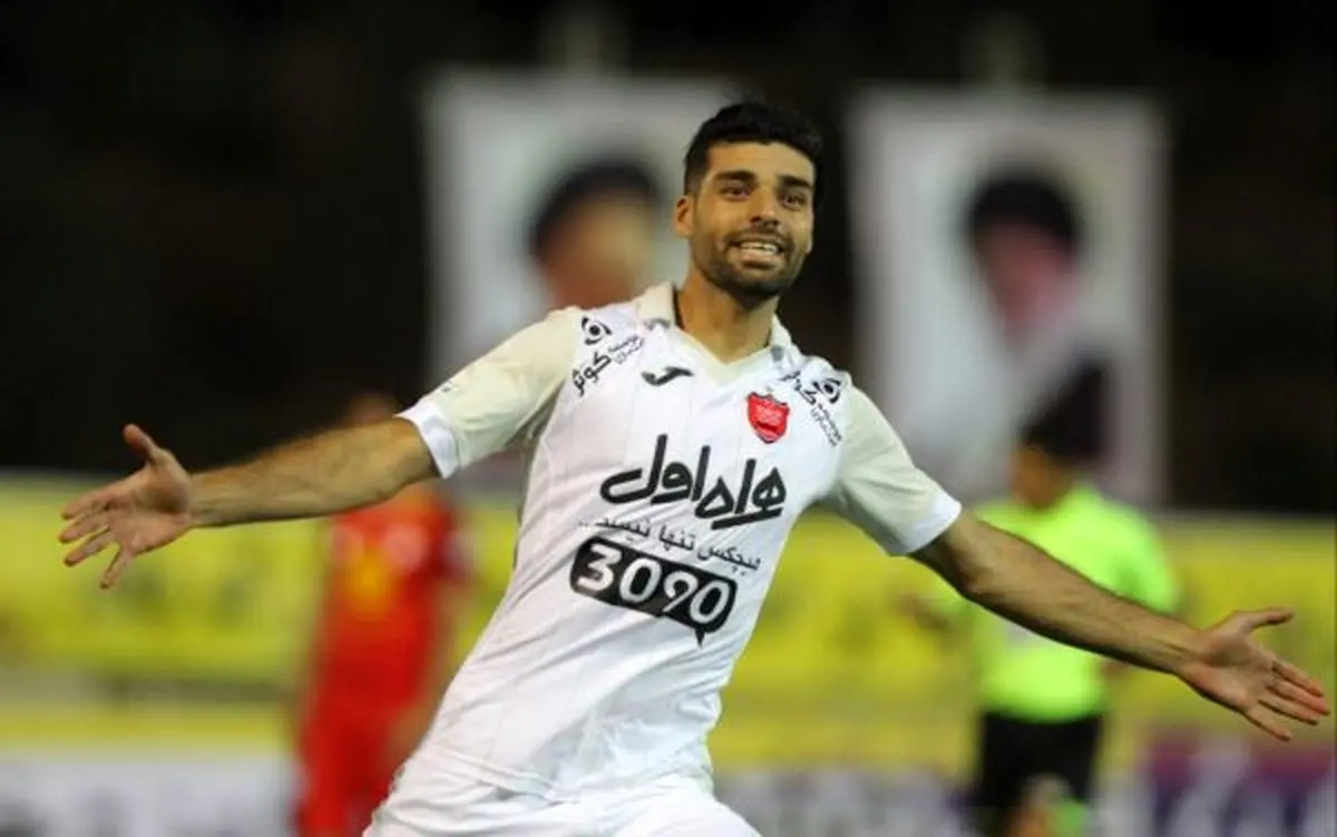 طارمی جایزه‌اش را به حرم امام رضا (ع) تقدیم کرد+عکس