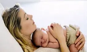 «امبر هرد» مادر شد