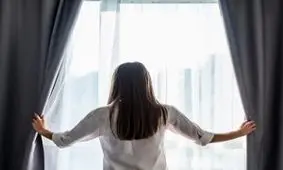 بهترین جنس پرده برای تابستان چیست؟