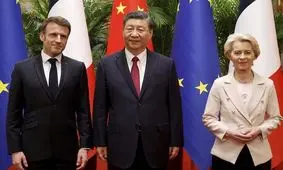  اقدام عجیب مکرون هنگام عکس گرفتن با رئیس جمهور چین/ ویدئو

