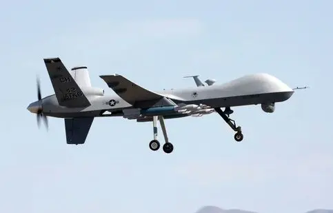 لحظه شکار پهپاد آمریکایی در بوشهر/ ویدئو