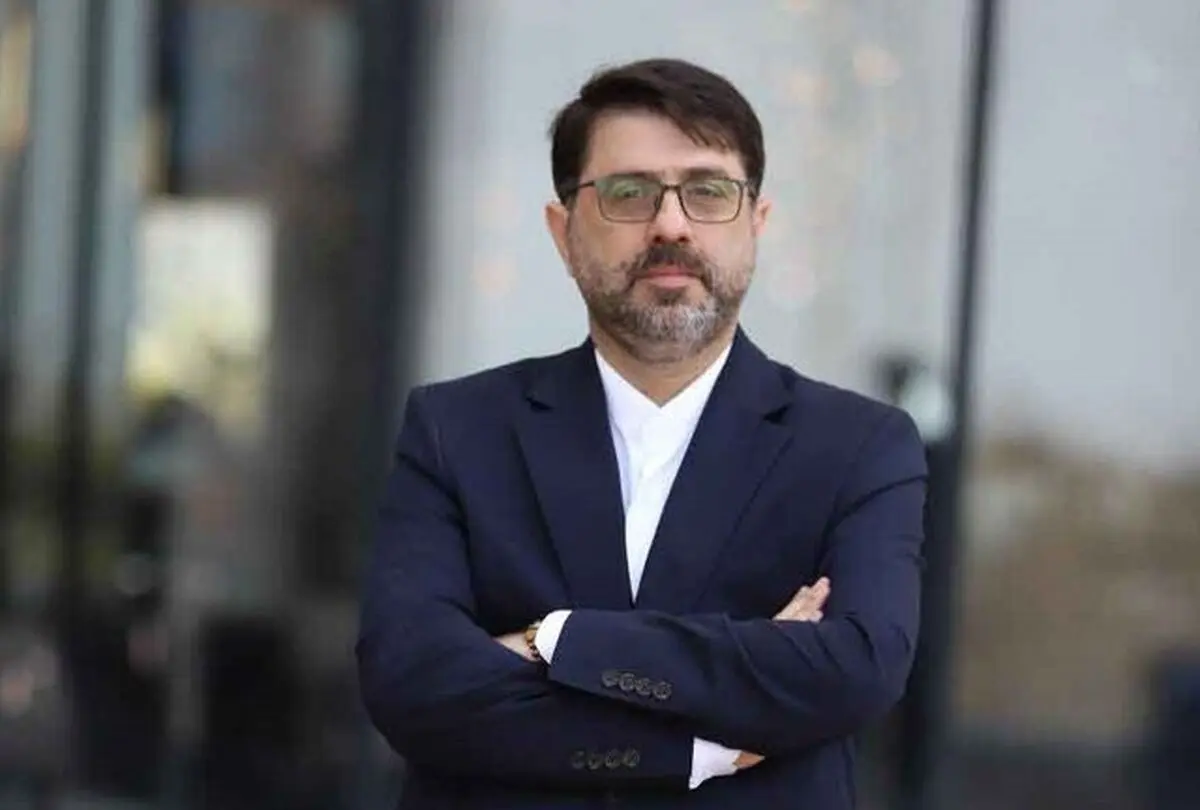 نهادی ذی‌ربط در حال بررسی درخواست بازگشت ایرانیانی با عنوان «اپوزیسیون خوش‌خیم»، به کشور است/ دولت زمینه بازگشت هنرمندان و ورزشکاران خارج از کشور به ایران را فراهم می‌کند/ دولت تلاش کرد با هماهنگی حاکمیت، هزینه‌ سبک پوشش را از نظام دور کند