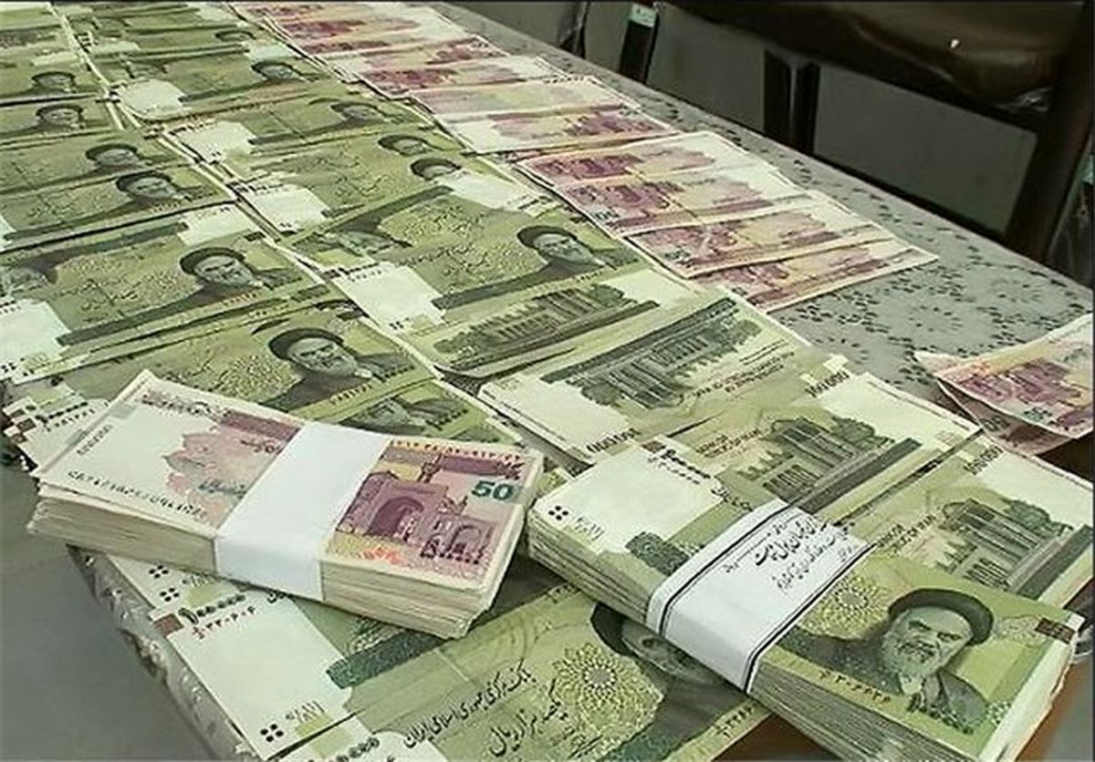 جذب بیش از ۱۴ هزار میلیارد پول از بانک ها