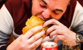 غذا خوردن پیش از خواب برای سلامتی مضر است؟