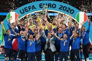 تیم منتخب یورو ۲۰۲۰ در قبضه ایتالیایی‌ها/ یوفا رونالدو را انتخاب نکرد