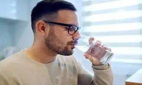 ۵ وضعیتِ جسمی همراه با هشدار تشنگی